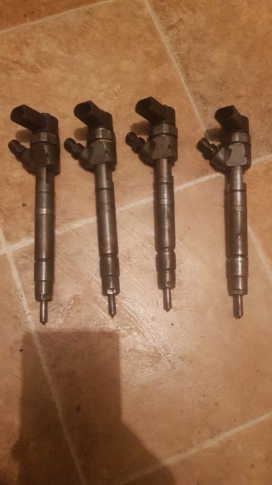 ** OFERTA ** Injectoare mercedes 2.2