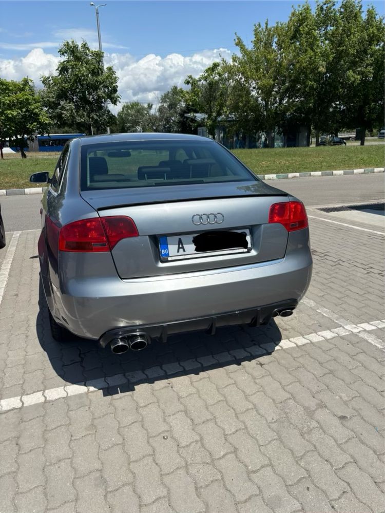 Audi A4  2.0  TDI  седан