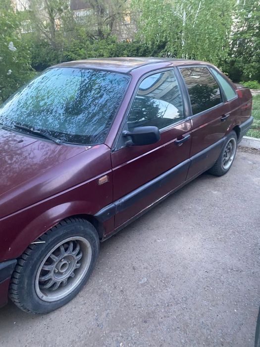 Продам Фольксваген Пассат 1992 г.в.