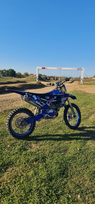 Yamaha YZ450 F Cross si SuperMoto