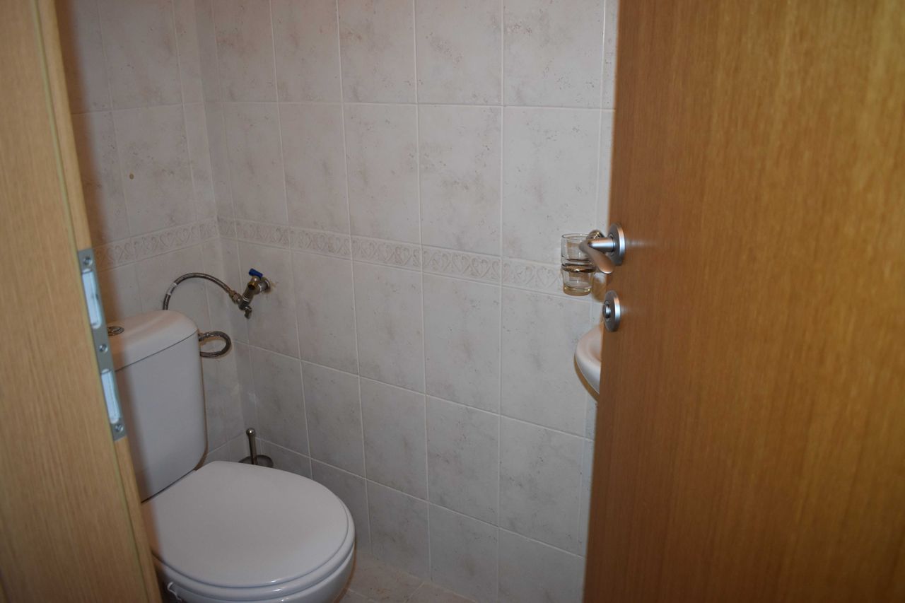 Дава се под наем Тристаен апартамент в Банско - 102 кв.м за 500 € - Снимка #4