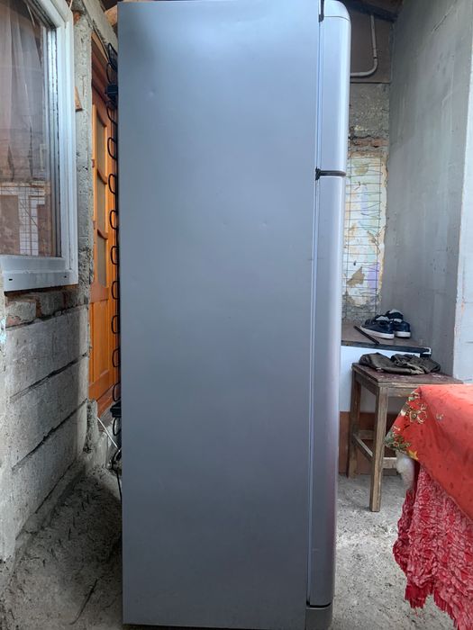 Frigider indesit cu două uși