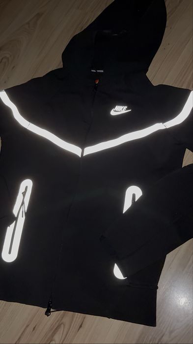 Nike tech reflective  M