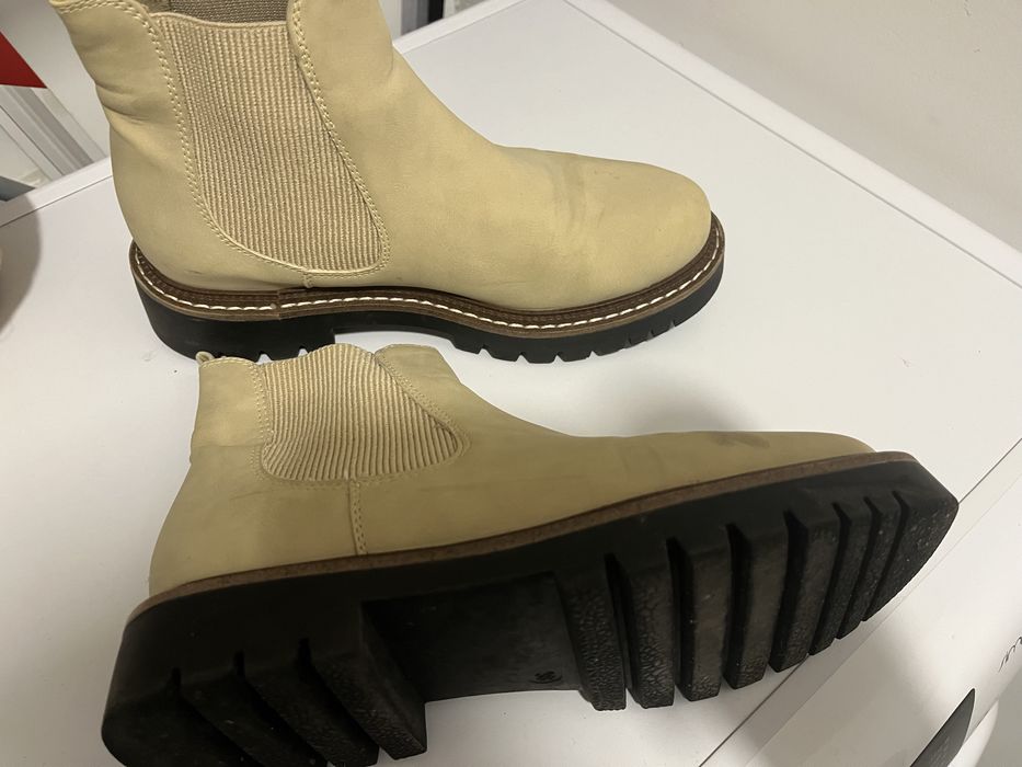 Дамски боти от Deichman