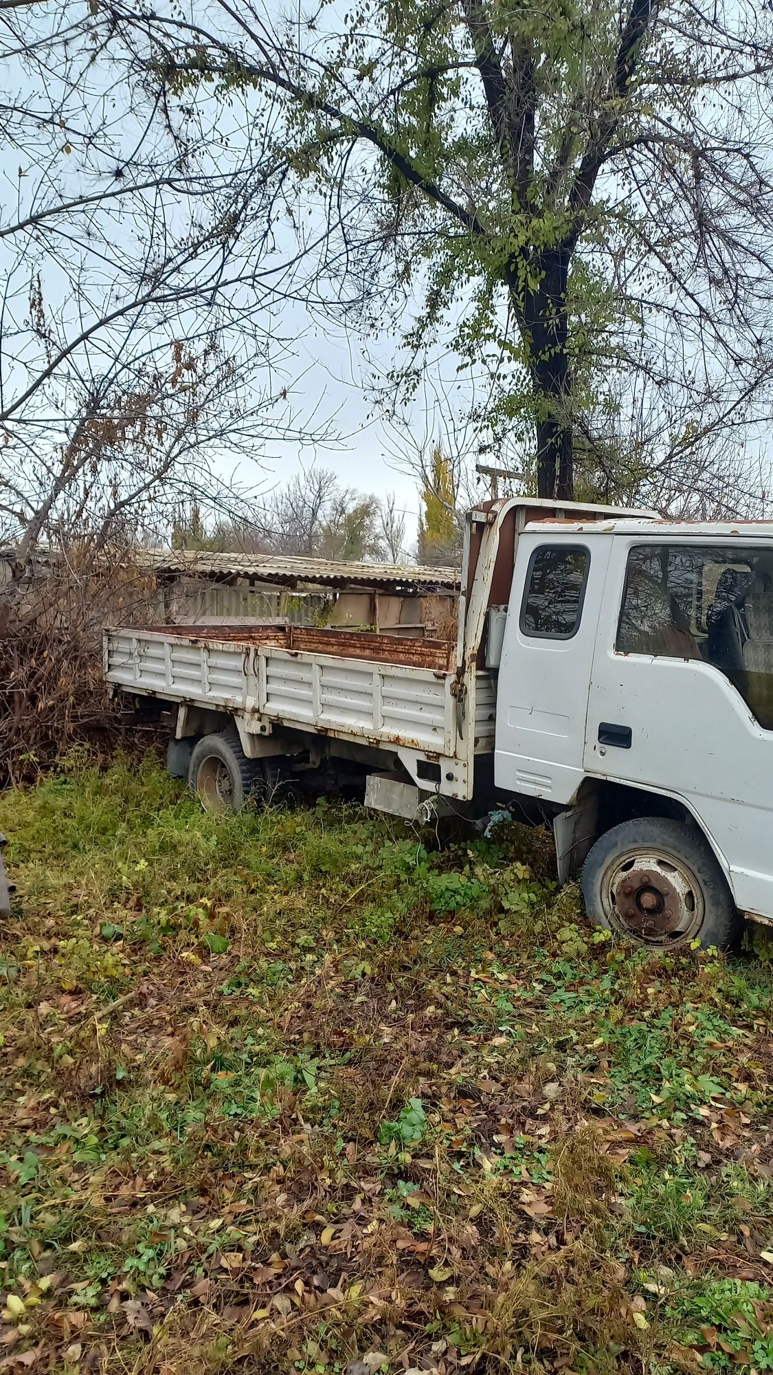 Продам  машину срочно