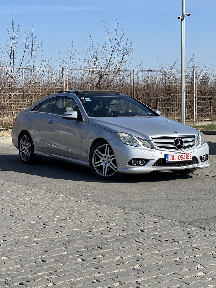 MERCEDES E-class coupe