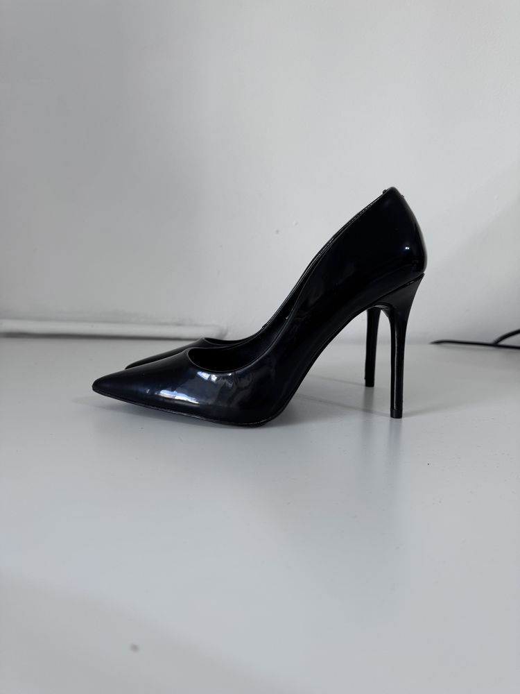 Pantofi negri new yorker