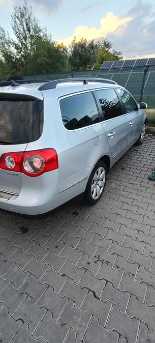 Vând Volkswagen Passat B6