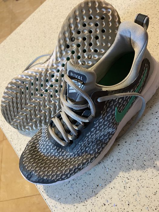 Adidasi NIKE originali
