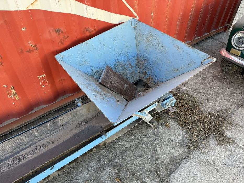 Продается Станок  для производства Шлакоблока - Кирпича