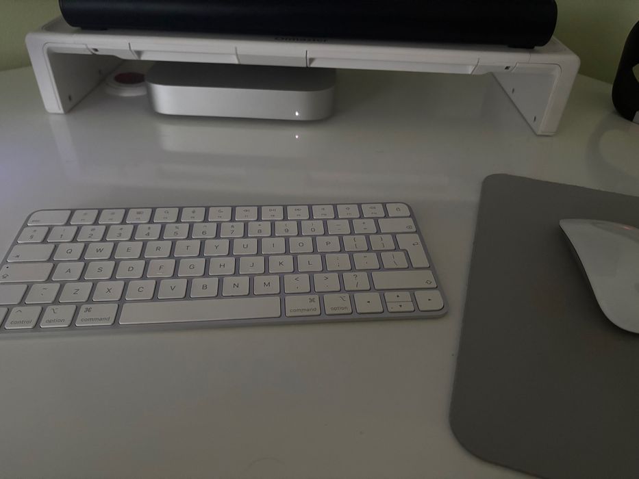 Mac Mini M2 8 Gb 256 GB + Accesorii Apple