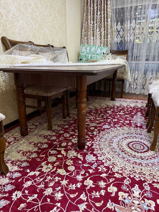 Стол-стул сотилади