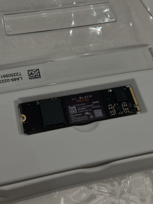 Жесткий диск SSD 500 гб