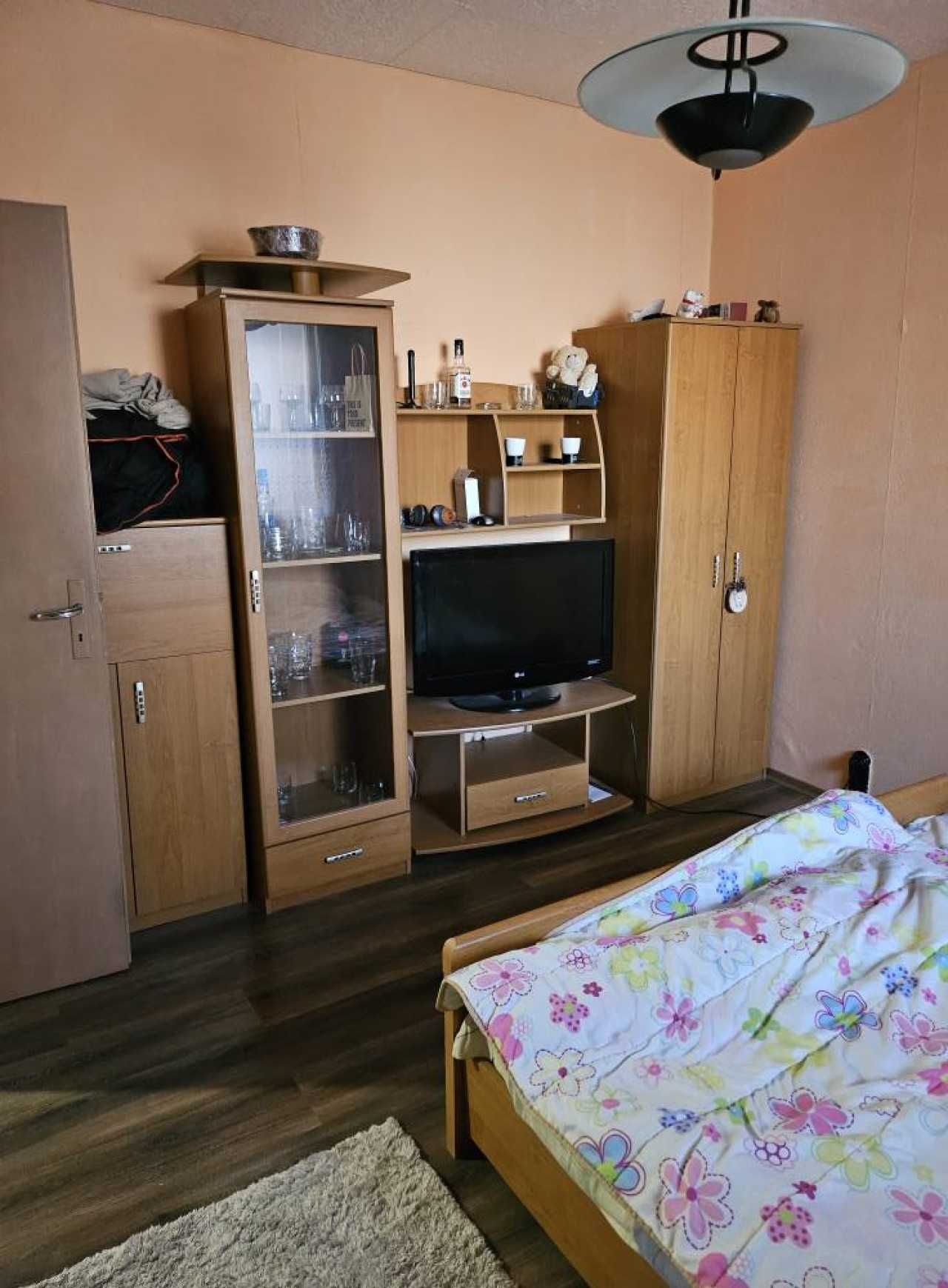 Двустаен апартамент в кв Кючук Париж
