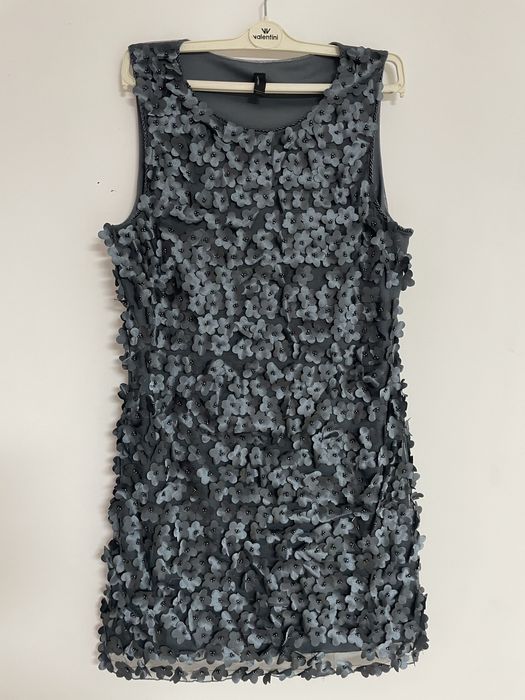 Rochie eleganta cu paiete mari