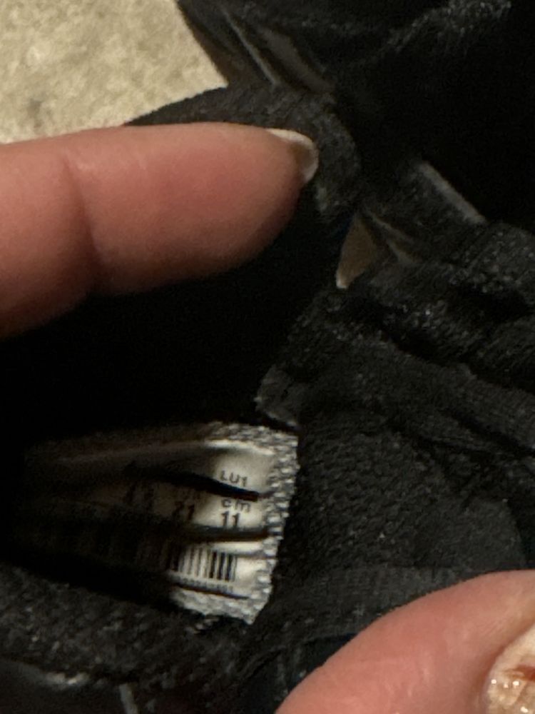 Adidași Nike mărimea 18-22