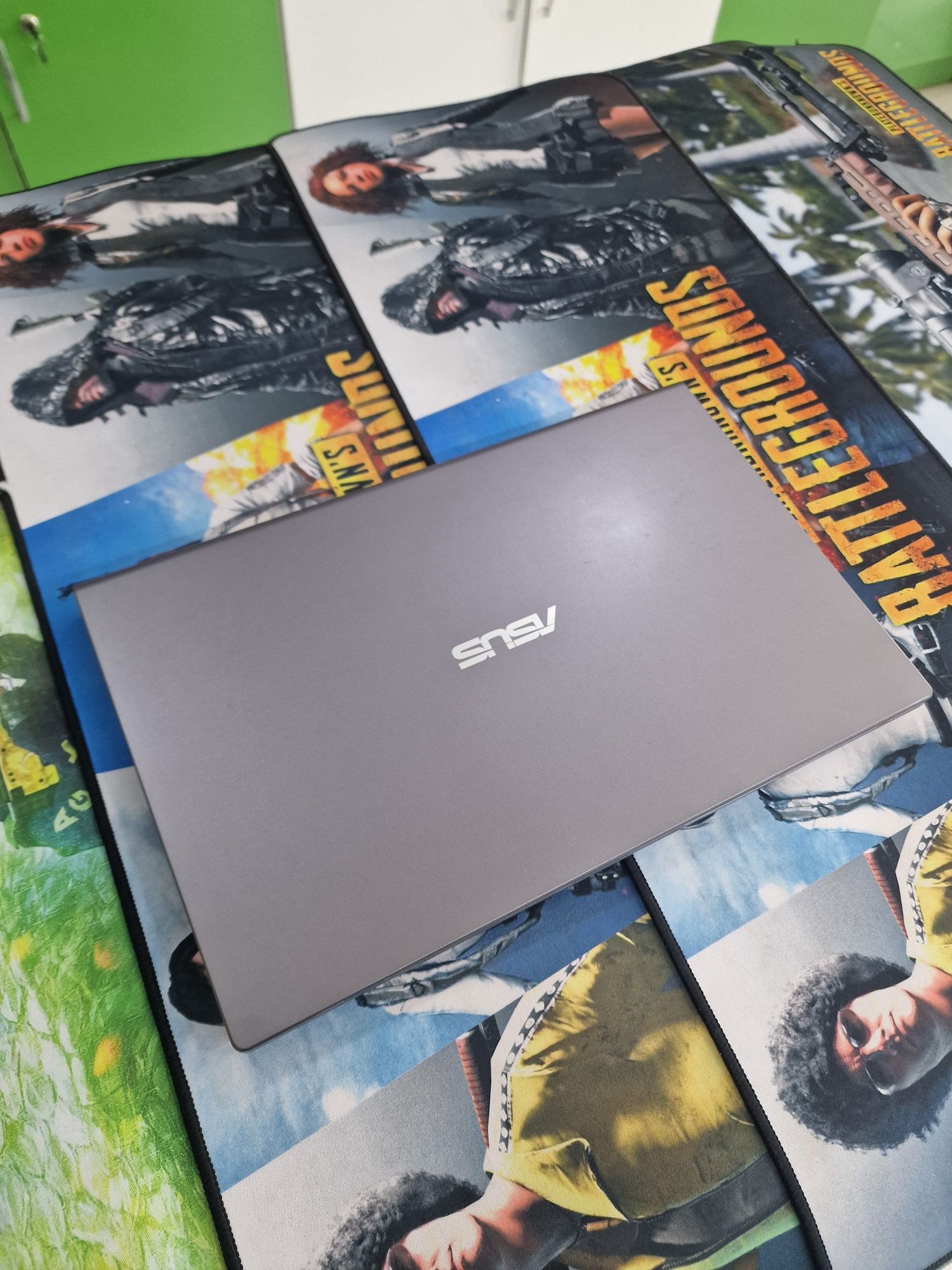 Продаётся офисный ноутбук Asus