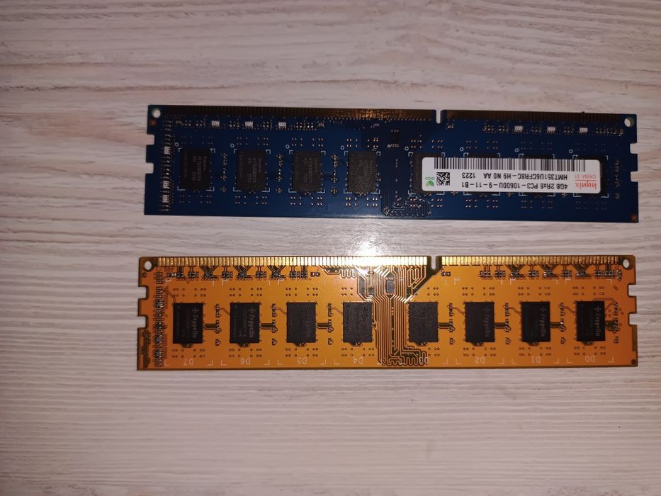 Продам оперативку 4 гб 1 штук 2гб 2 штук есть