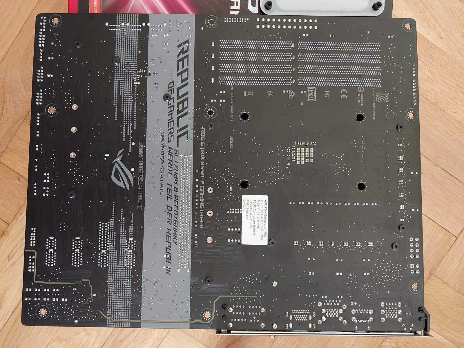 AMD Ryzen 9 5950X + B550-F Gaming Wi-Fi, AM4