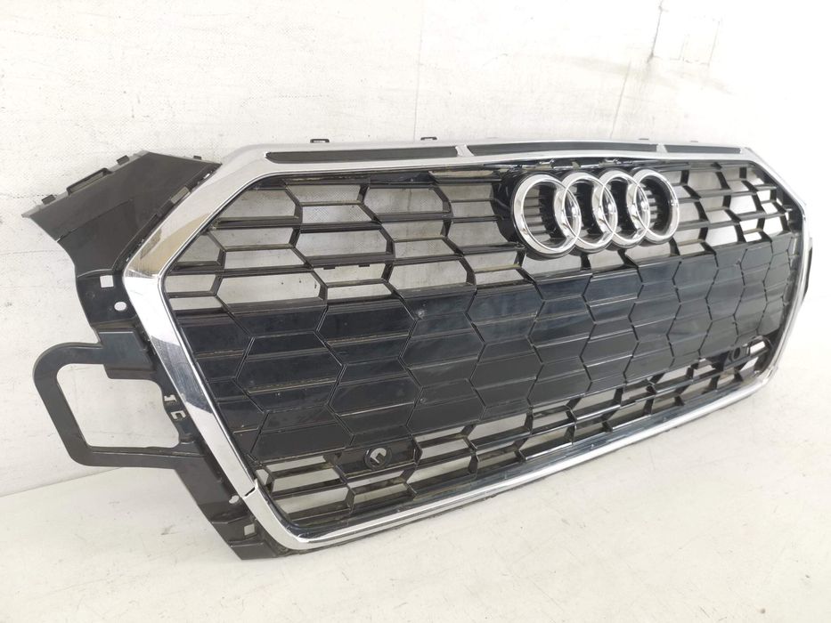 Радиаторна решетка Ауди А5 2 [фейслифт] Оригинална / Radiatorni reshet