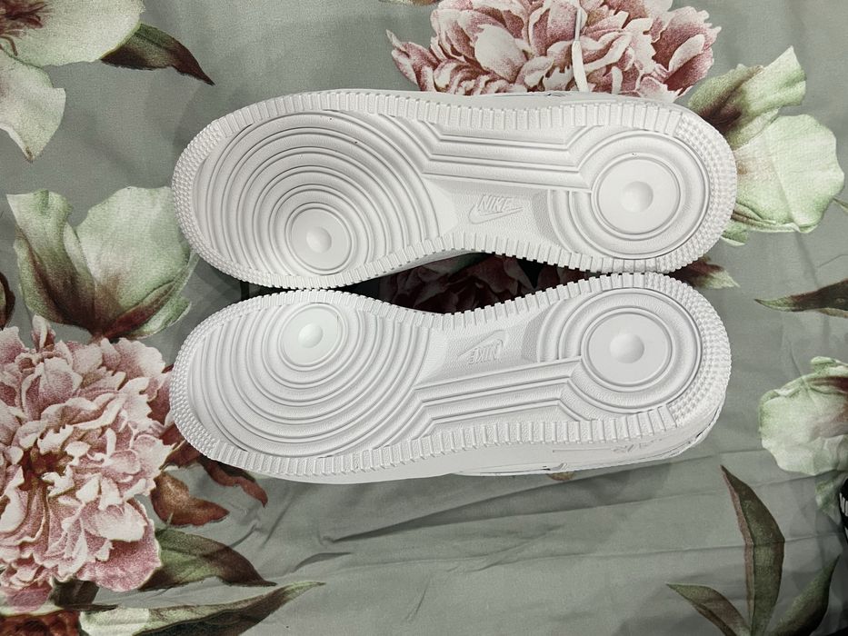 nike air force 1 tripple white