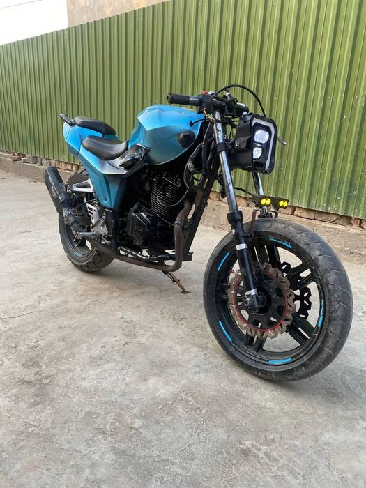DUCASU 250 CC  moto sotiladi