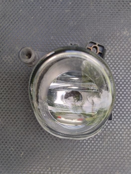 proiector ceata partea stângă audi A4 b8