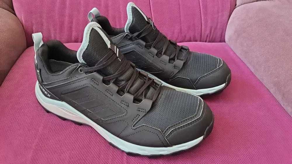 Adidasi trekking TERREX Agravic Traxion Gtx marimea 41 1/3 impecabili