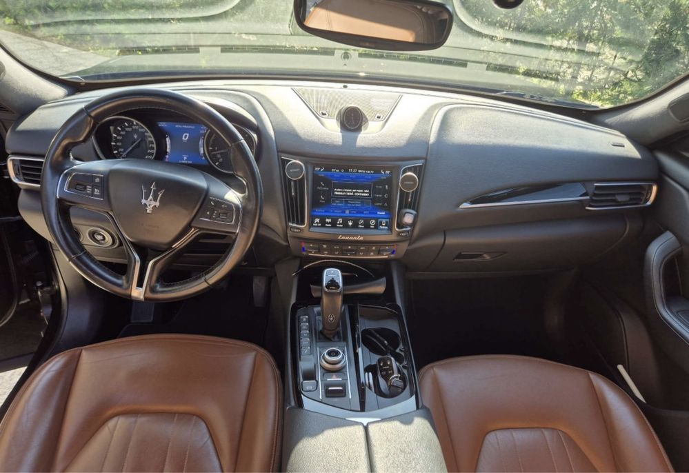 Vand maserati levante ca noua !2018