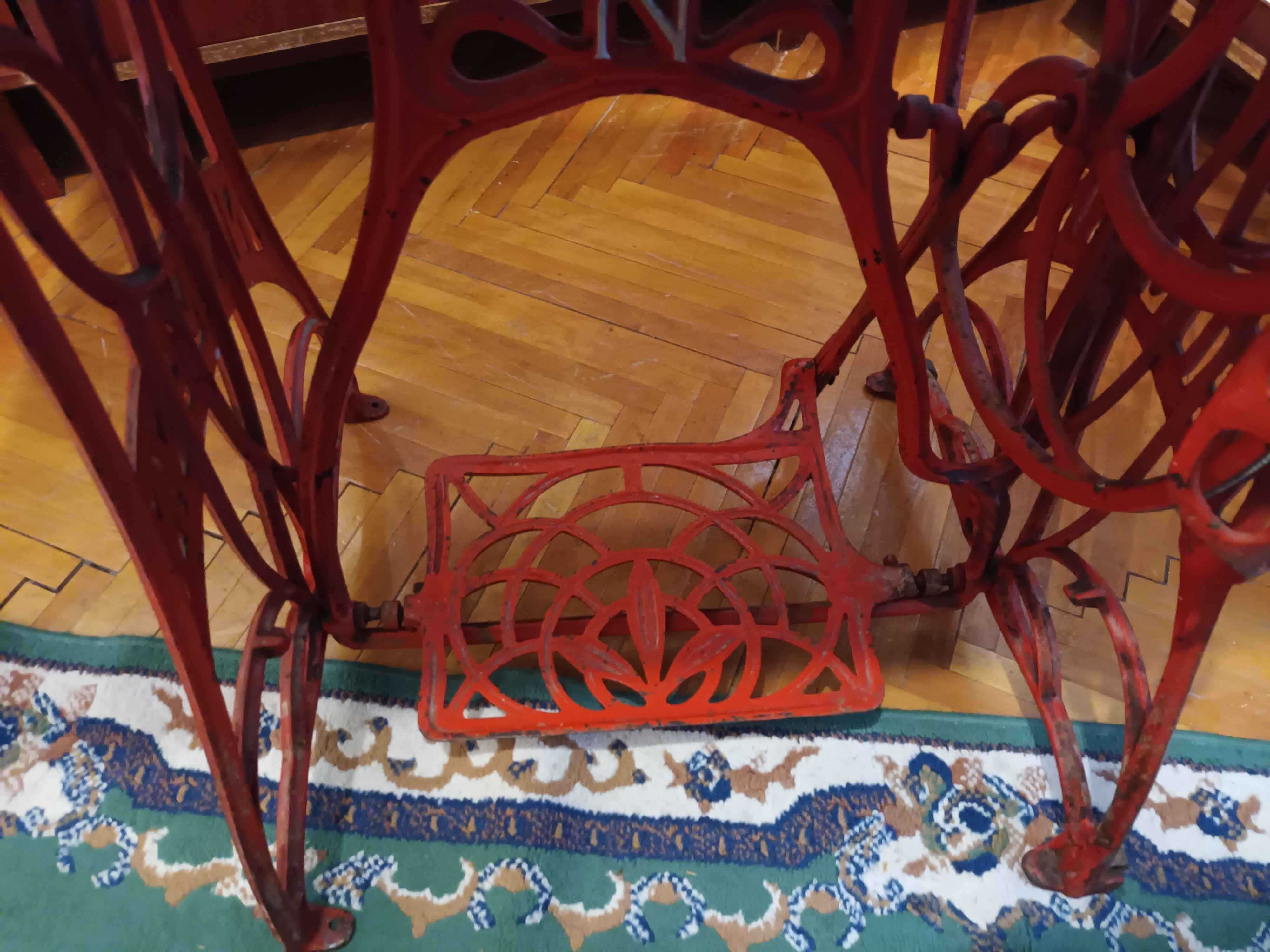Mașină de cusut NAUMANN (Vintage/Veche) 2826974 FUNCTIONABILA !!