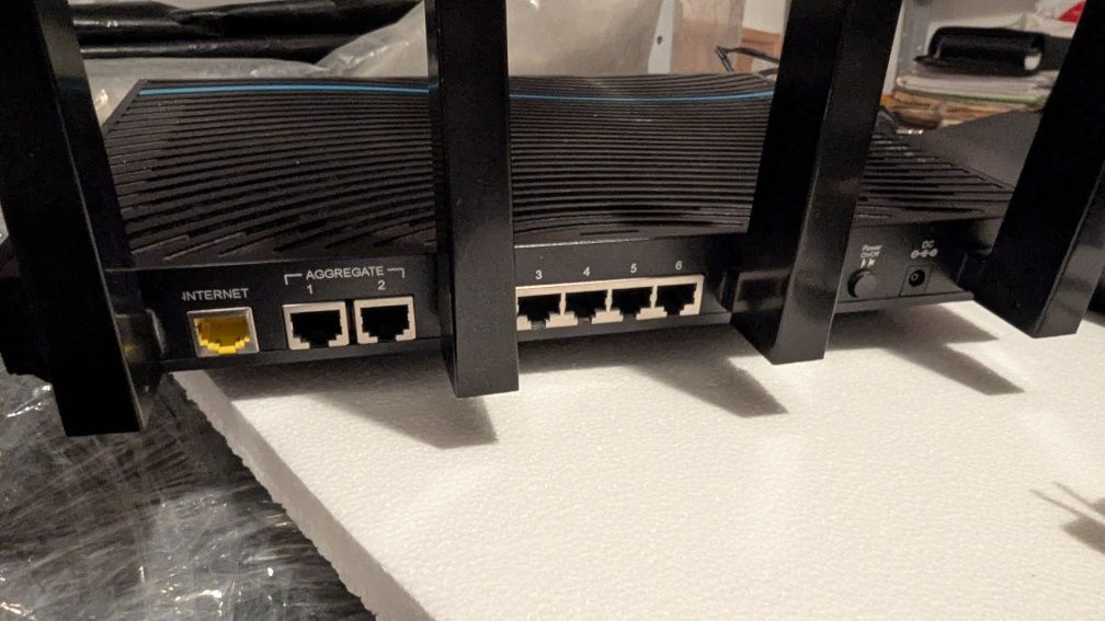Netgear Nighthawk R7000 и Netgear R8500 - 2 бр. Гигабитови Ру