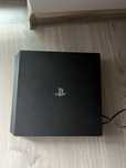 Ps 4 pro 1.   Tb