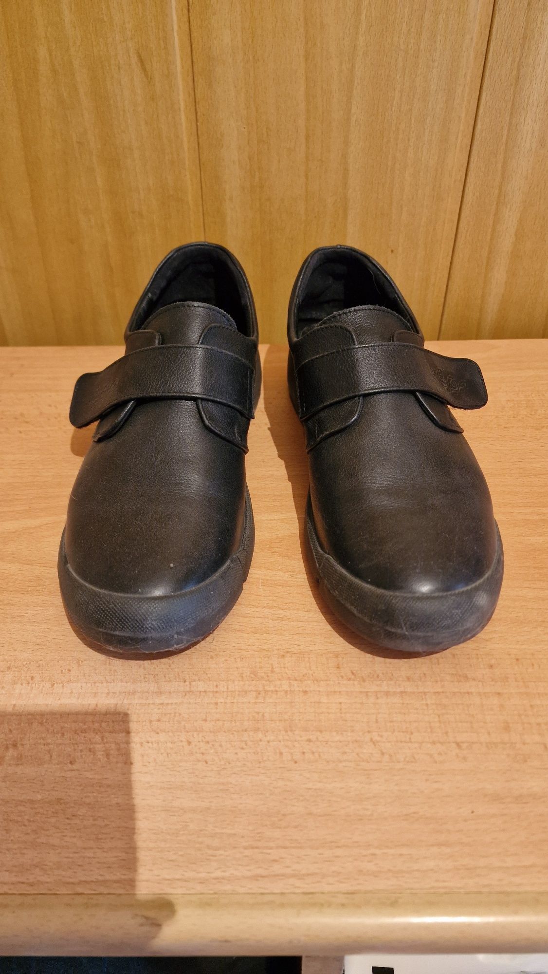 Продам женскую обувь, р-р 39