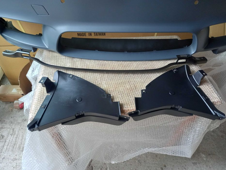 Bara fata BMW F10 10-06.13 M5 STYLE PDC