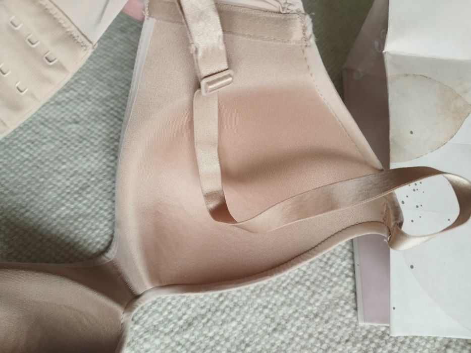 Intimissimi 75 B телесен цвят без банели