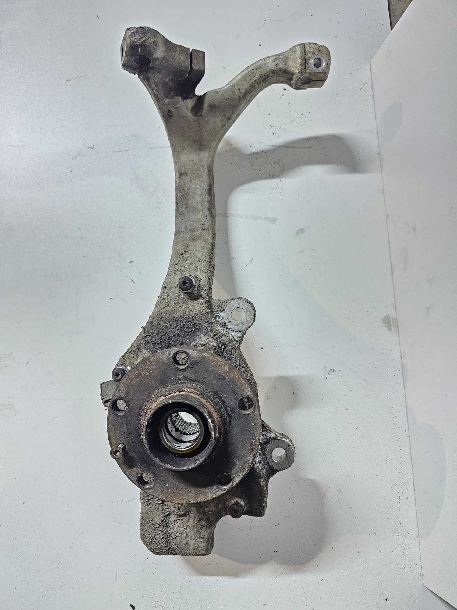 Fuzeta aluminiu stanga dreapta originala Audi A6 C6 4F 2005 - 2011