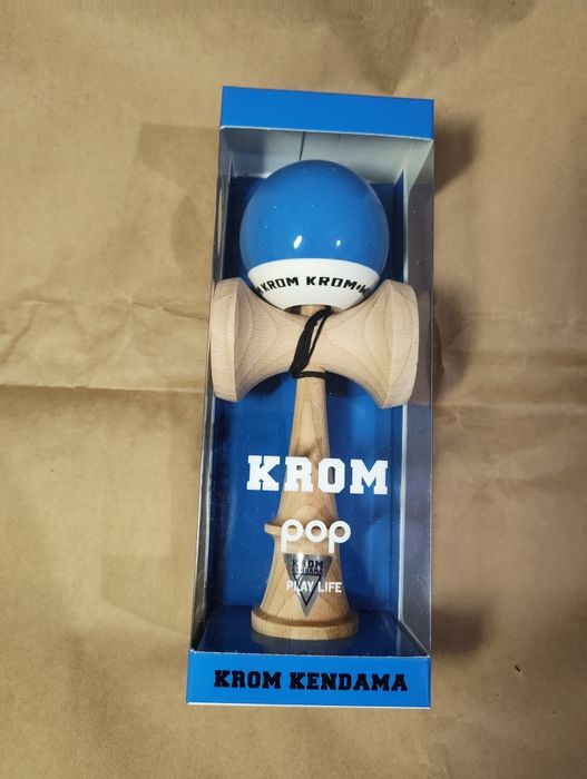 Kendama Krom Pop albastra, noua, originala
