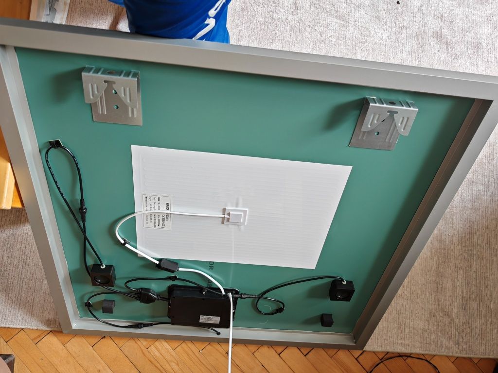 Огледало за баня с вградено LED осветление, блутуут музика и подгрев