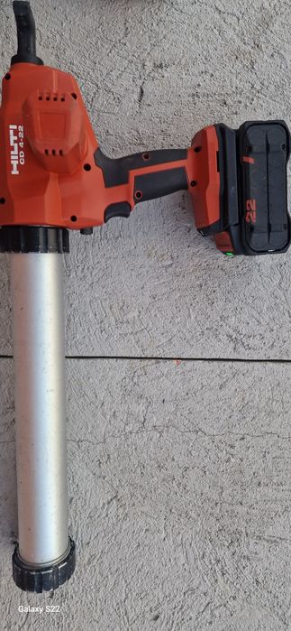 Hilti ,Wurth pistol de silicon pe acumulator