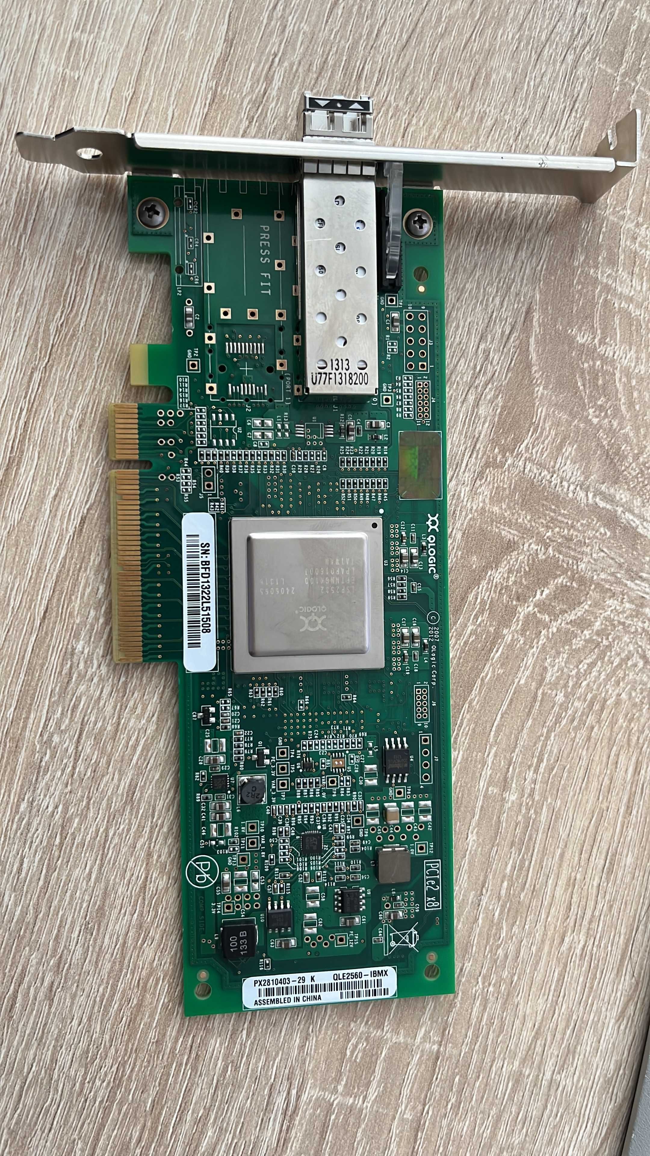 Контроллер Qlogic2560