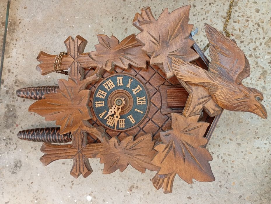 Ceas vechi cu cuc