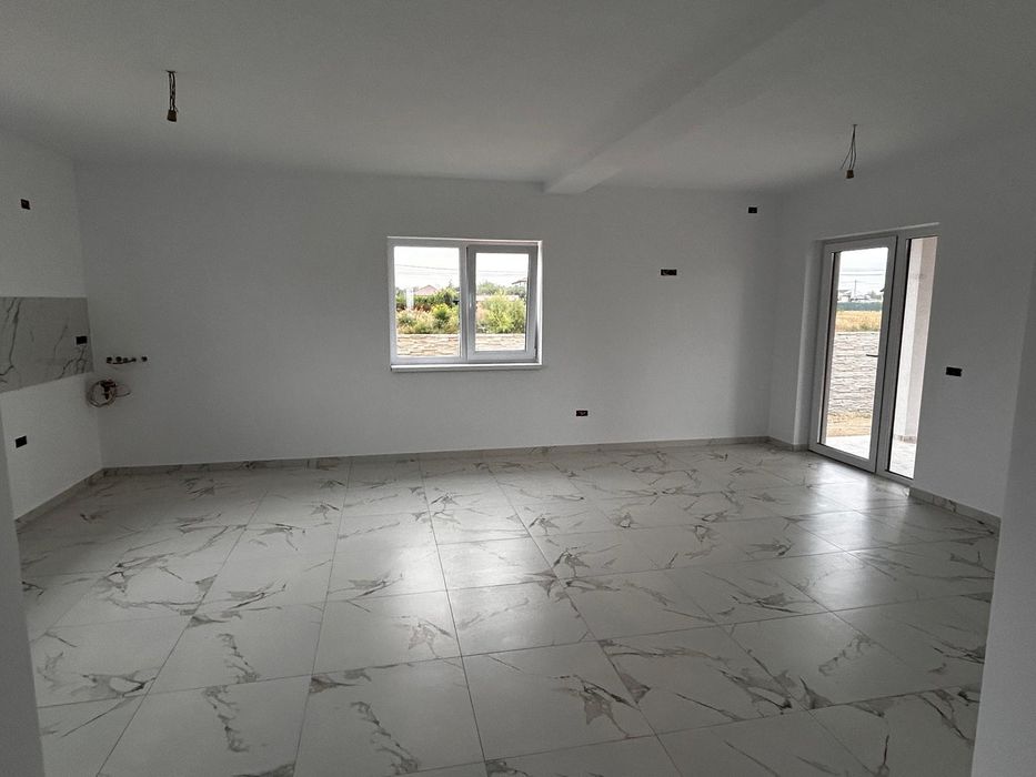 Casa individuala cu 4 camere de vanzare in localitatea Șag