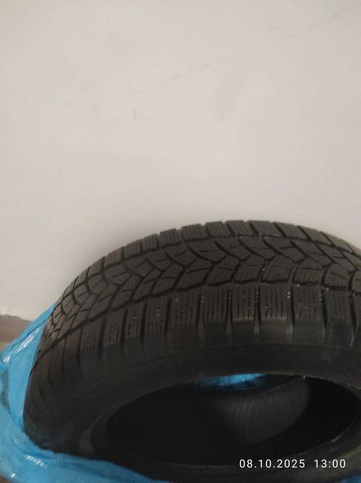 Единична гума 195/60 R15