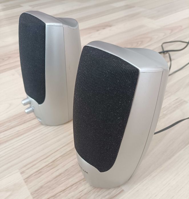 Тонколонки за компютър - Delux