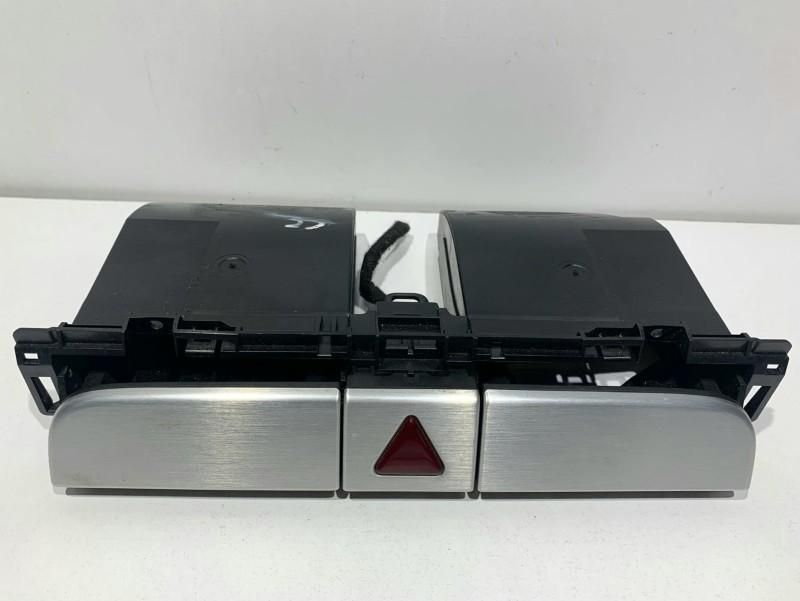 Buton avarie cu sertar bord Volkswagen Passat CC (2008-2012) 3C0858407
