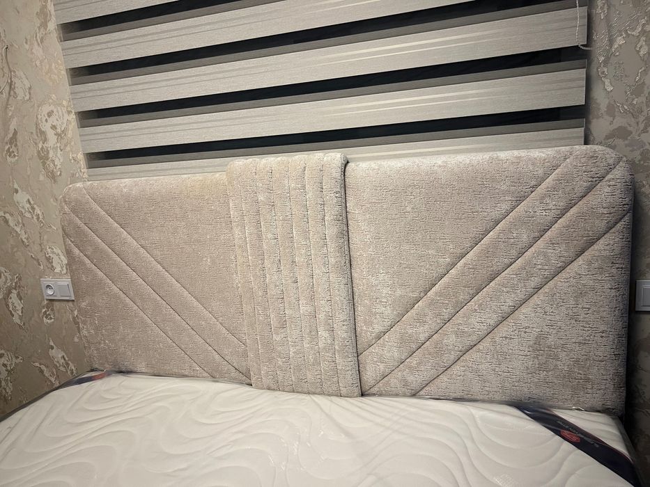 Krovat, kravat. Юмшок кроват