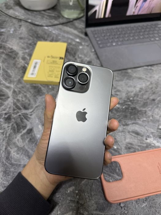 Продаеться iphone 13 pro 256