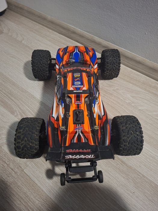 Vand traxxas rusler 4x4 vxl