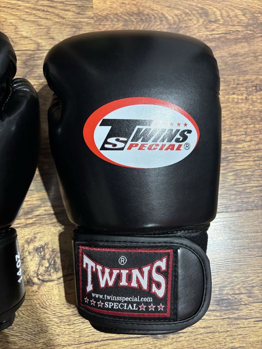 Ръкавици Twins Special 14 oz