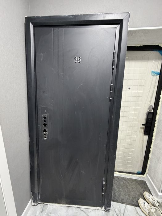 Продается входную дверь